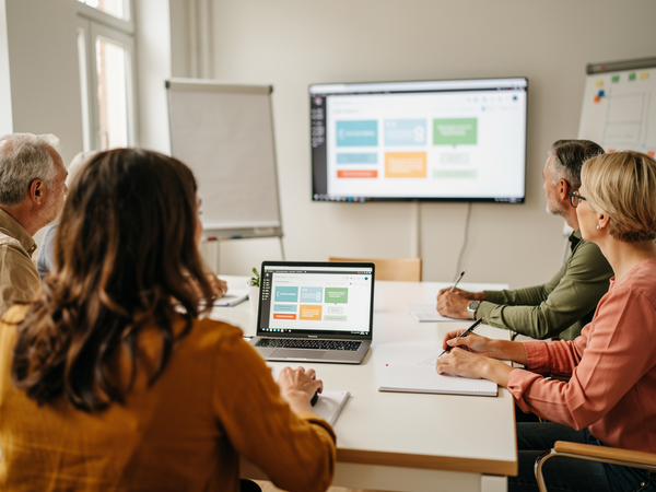Bild zu LOGINEO NRW LMS / Moodle Aufbaumodul 3: Schüler*innen-
aktivierende Formate einfach integrieren (SchiLf), KI-generiertes Bild
