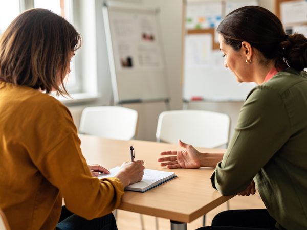 Bild zu Einzel- und Teamsupervision und Coaching für Schulleitungen und weitere Mitglieder von Schulleitungen, KI-generiertes Bild